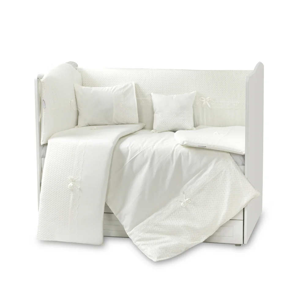 Tinnies Cot Bedding Set - Cream color T3021