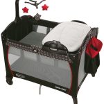 Graco Pack n Play Portable Seat & Changer Playpen